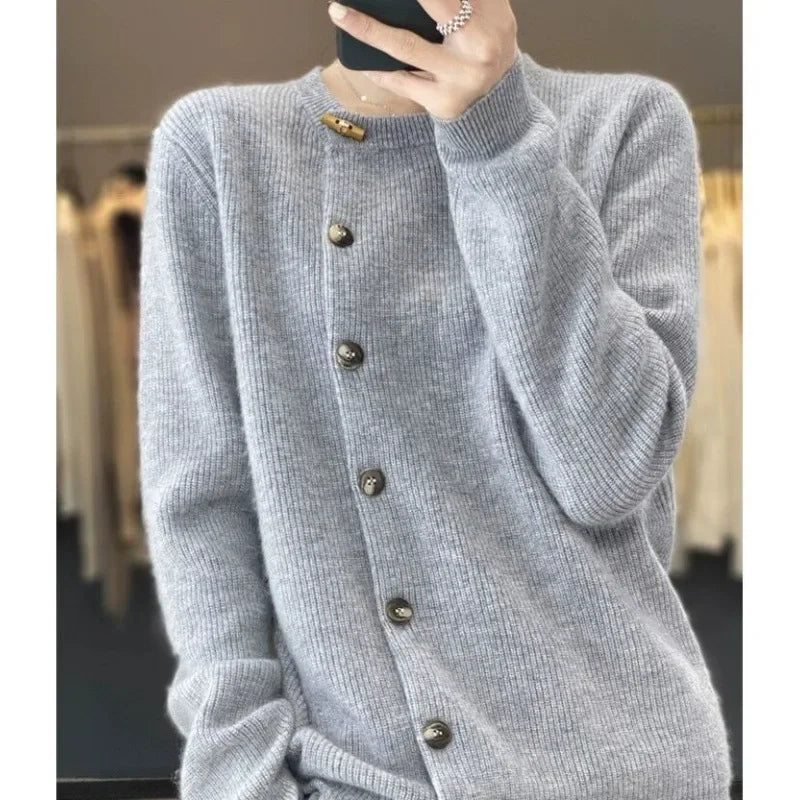 Vogue Knit Zip-Up Allure